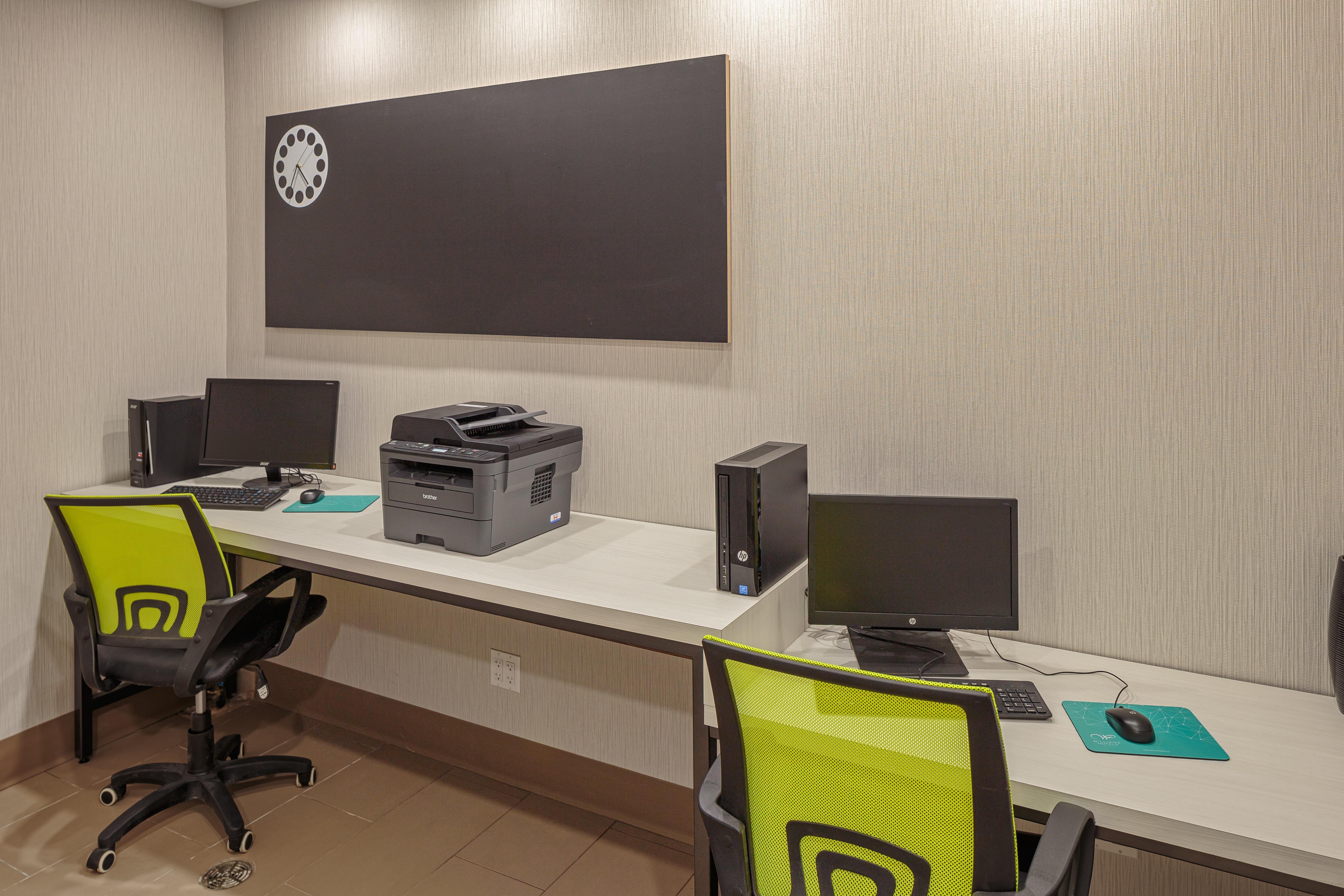 Holiday Inn Express & Suites - Belleville By Ihg Εξωτερικό φωτογραφία