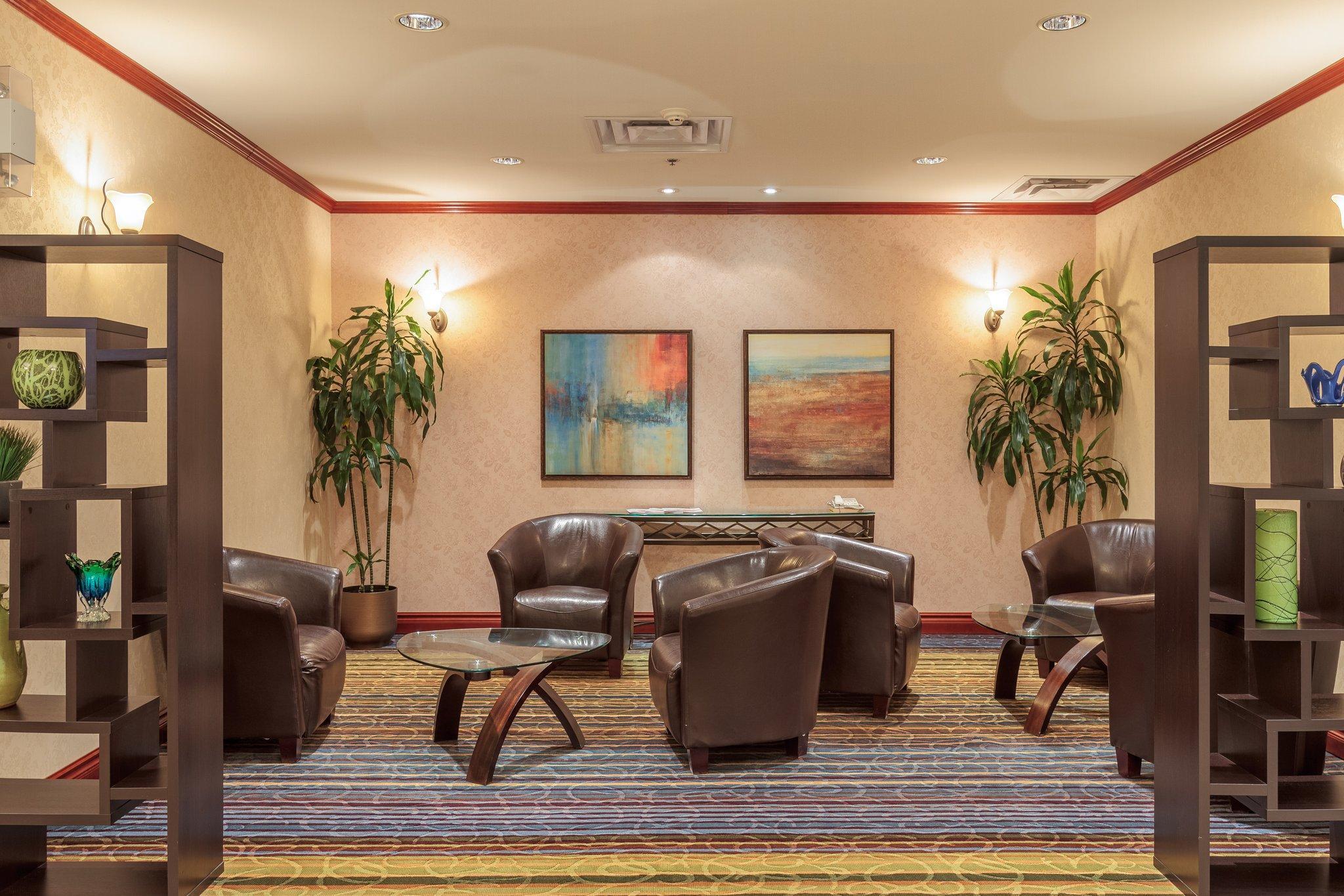 Holiday Inn Express & Suites - Belleville By Ihg Εξωτερικό φωτογραφία